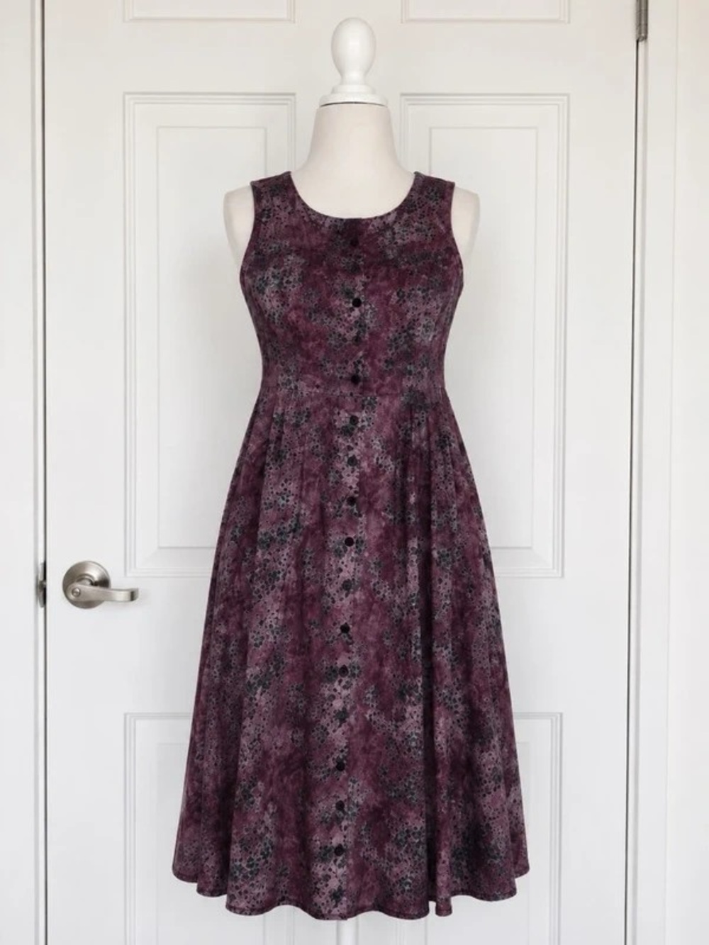 Sleeveless Plum Floral-Print Maxi Dress with Button Front